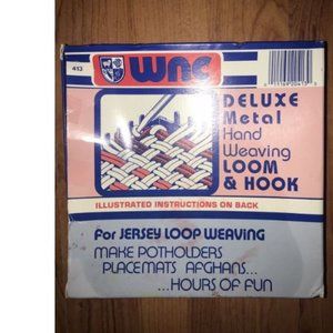 Vintage Deluxe Metal Hand Weaving Loom & Hook Square Red WNC #413